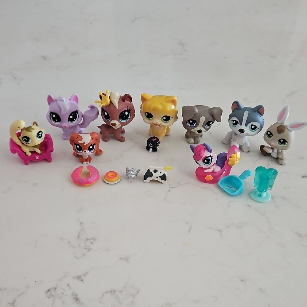Littles PET Shop Figures And Accessories